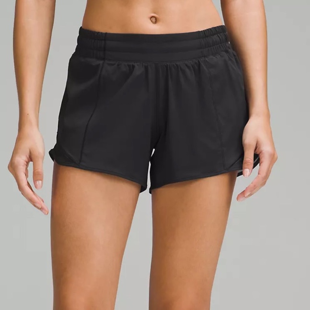 lululemon Hotty Hot Low-Rise Lined Short 4” Black 6